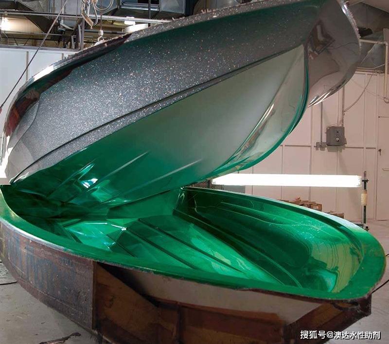 在制備脫模劑時，如何選擇蠟乳液？